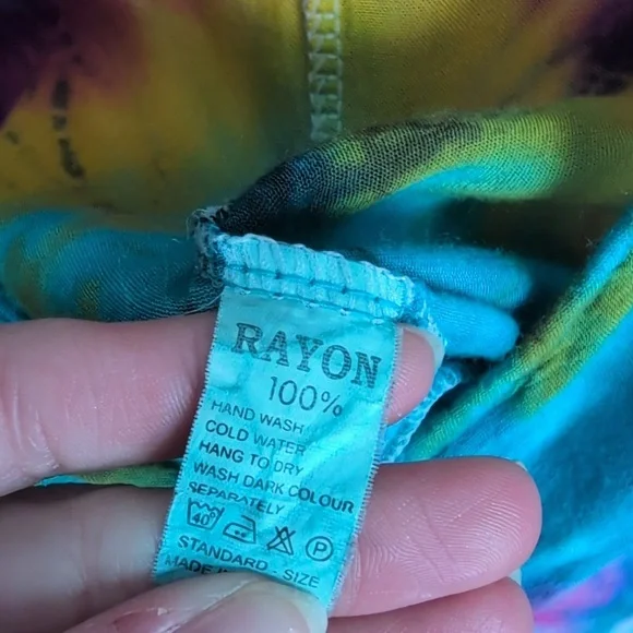 Kathmandu Vibrant Tie-Dye Crop Top - Picture 3 of 4